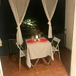 Seaside In Steps From Beaches With Private Patio * 시체스