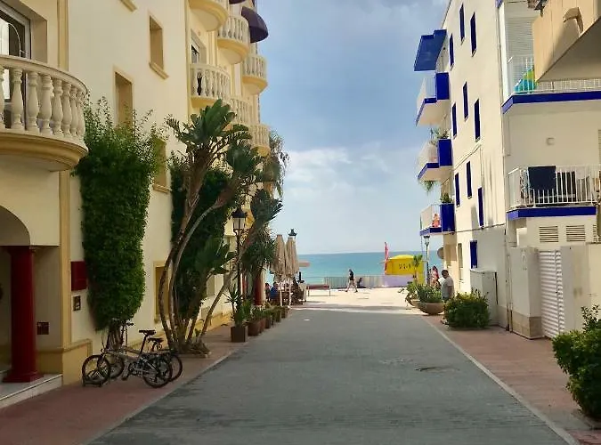 Seaside In Steps From Beaches With Private Patio * Sitges