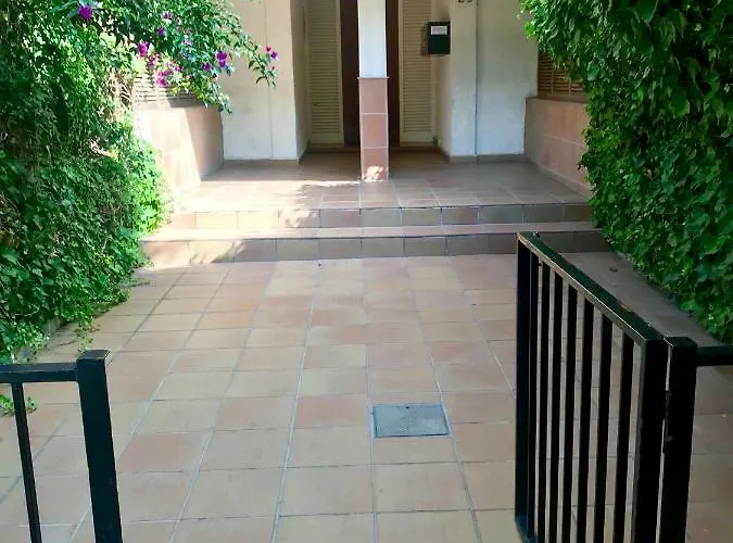 Seaside In Steps From Beaches With Private Patio Appartamento Sitges